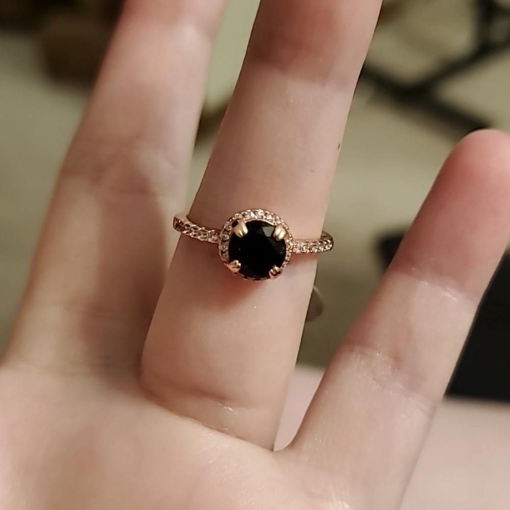 Fragrant Jewels Black Stone Gold Ring